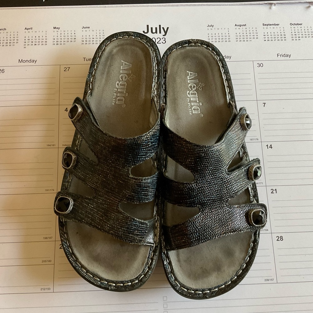Alegria sandal